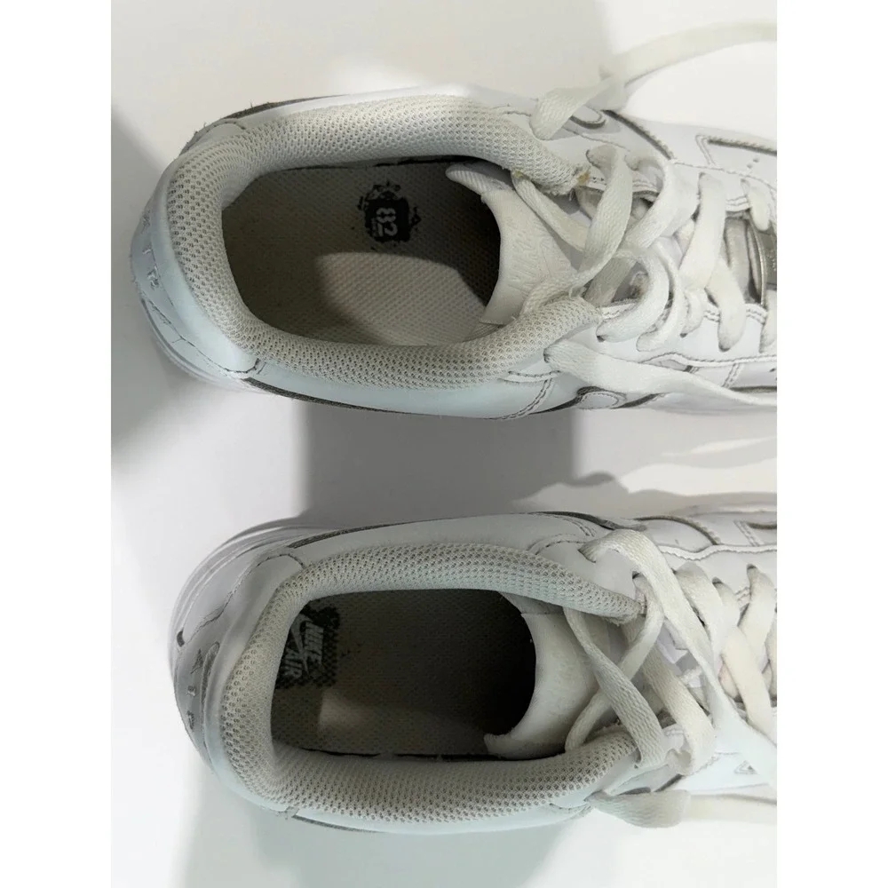 Nike Air Force 1 Low Triple White Kids Sneakers FV5951-111 Size 5.5Y